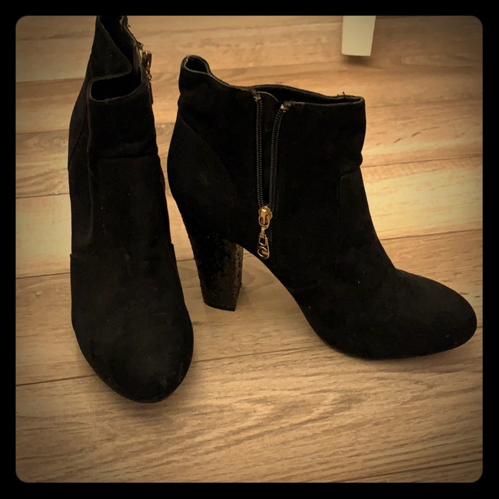 G by Guess sparkly black heels